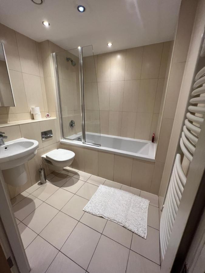 Bigkings Cosy 2 Bedroom Apartment With Free Parking In Central Manchester Esterno foto